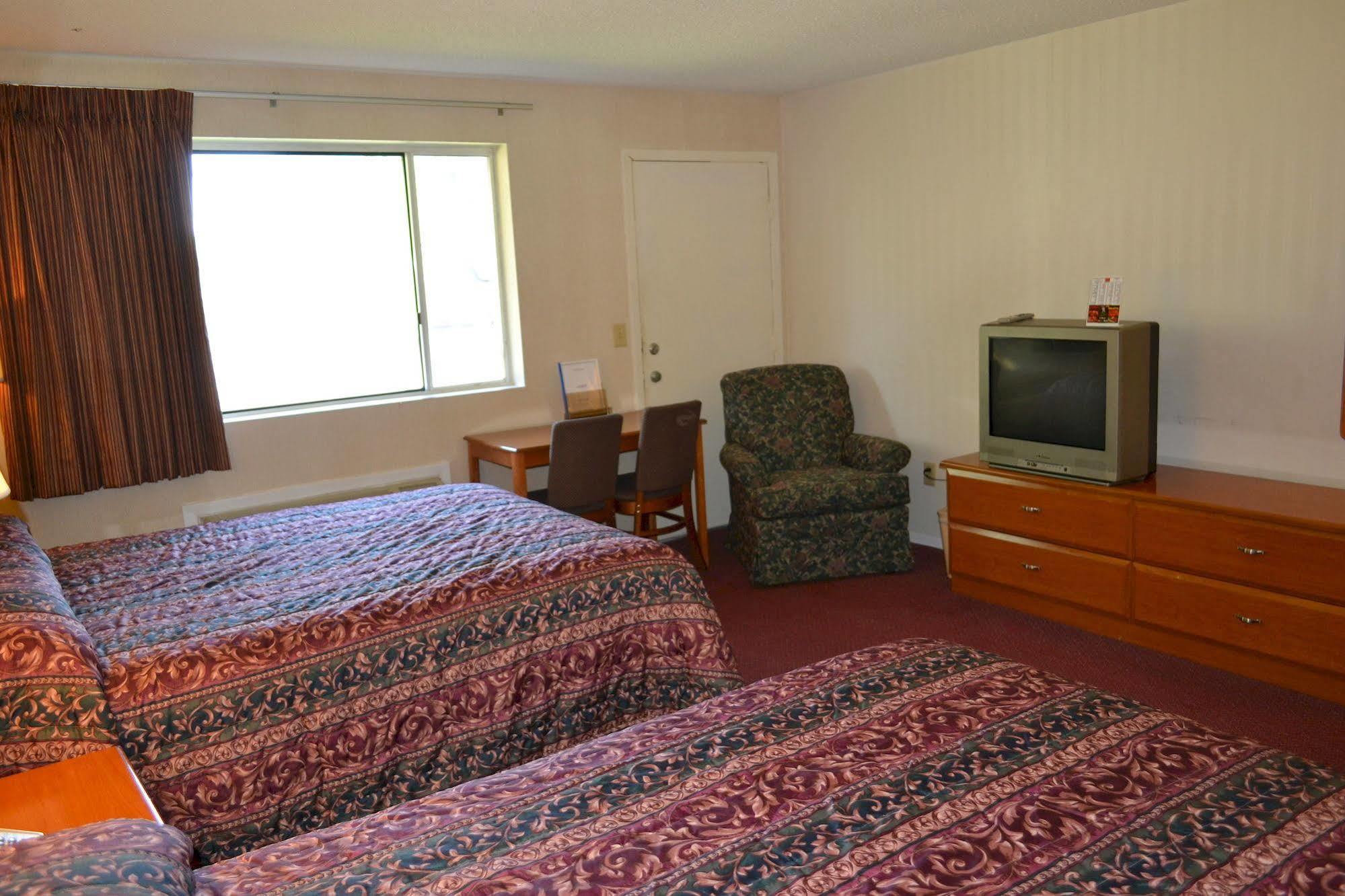 Latham Inn Экстерьер фото