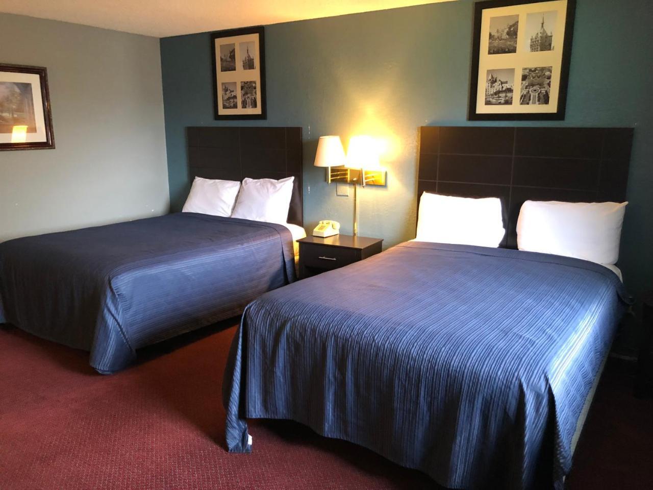 Latham Inn Экстерьер фото